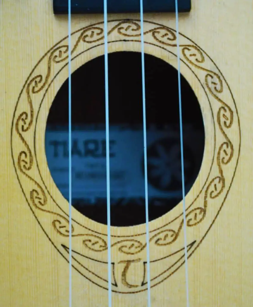 soundhole and rossette of tanglewood tiare concert ukulele